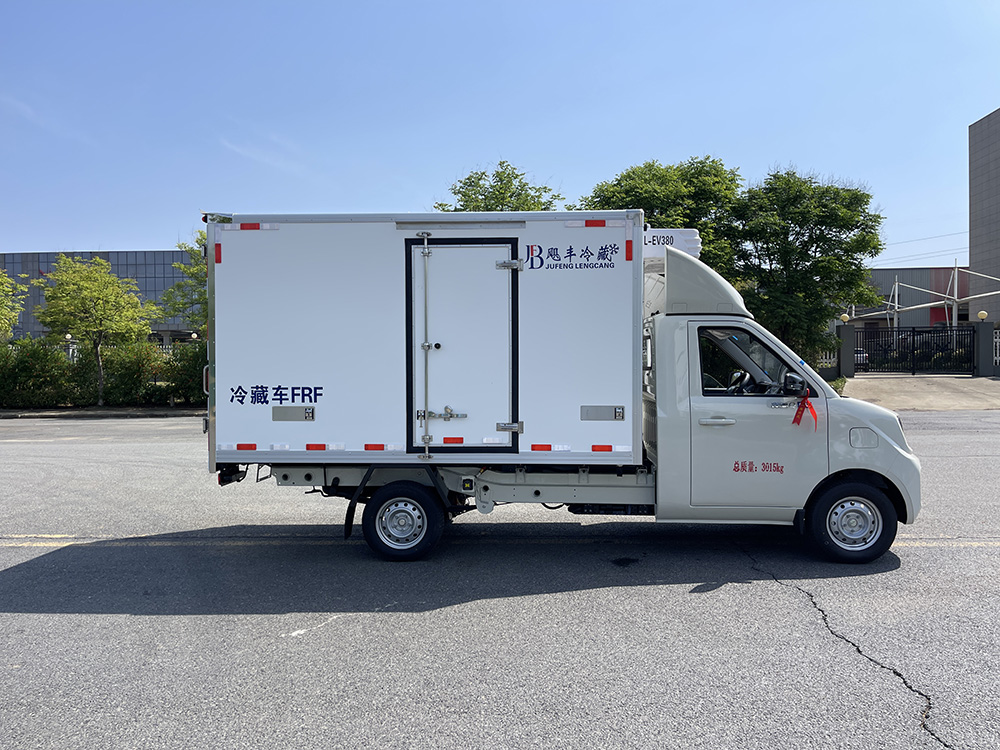 （厢长3.1M）福田祥菱Q-EV纯电冷藏车