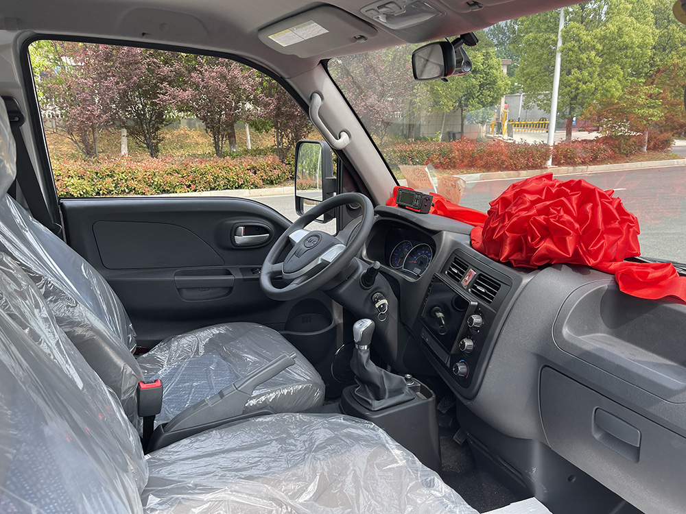 （厢长3.5M）江淮凯达小型汽油版冷藏车