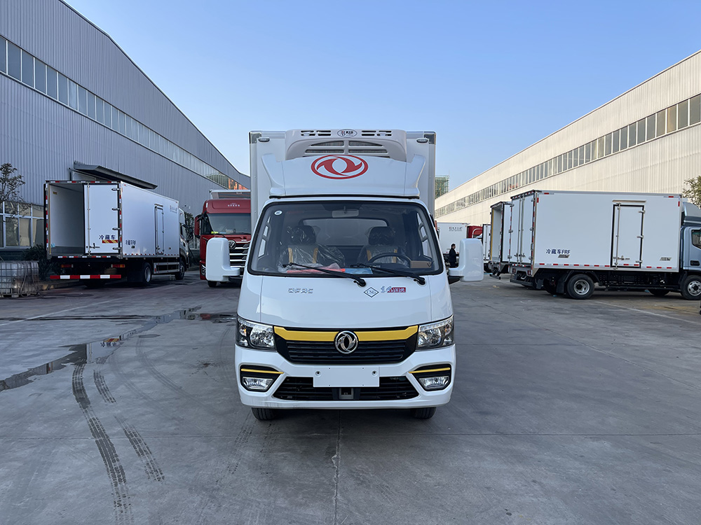 （厢长3.7M）东风途逸天然气冷藏车