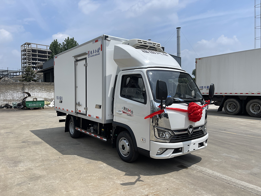 （厢长3.7M）福田奥铃M卡冷藏车