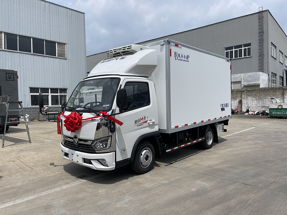 （厢长3.7M）福田奥铃M卡冷藏车