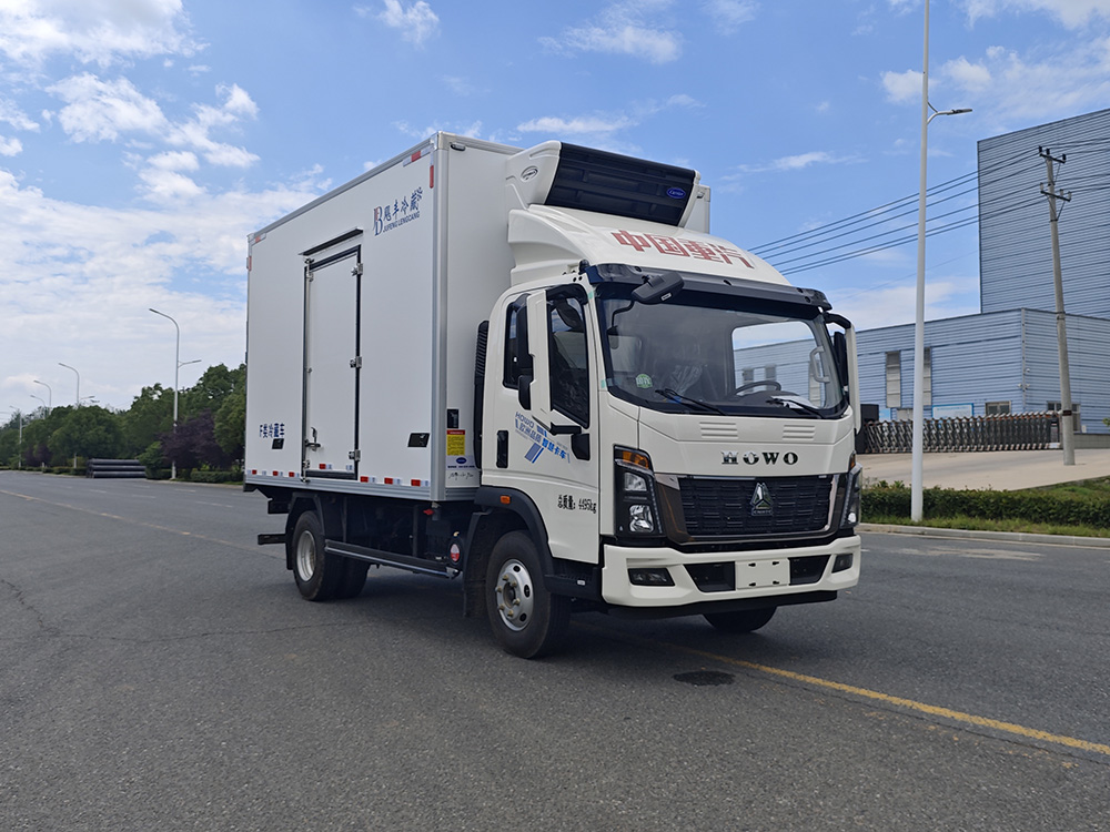 （厢长4.0M）重汽豪沃统帅冷藏车
