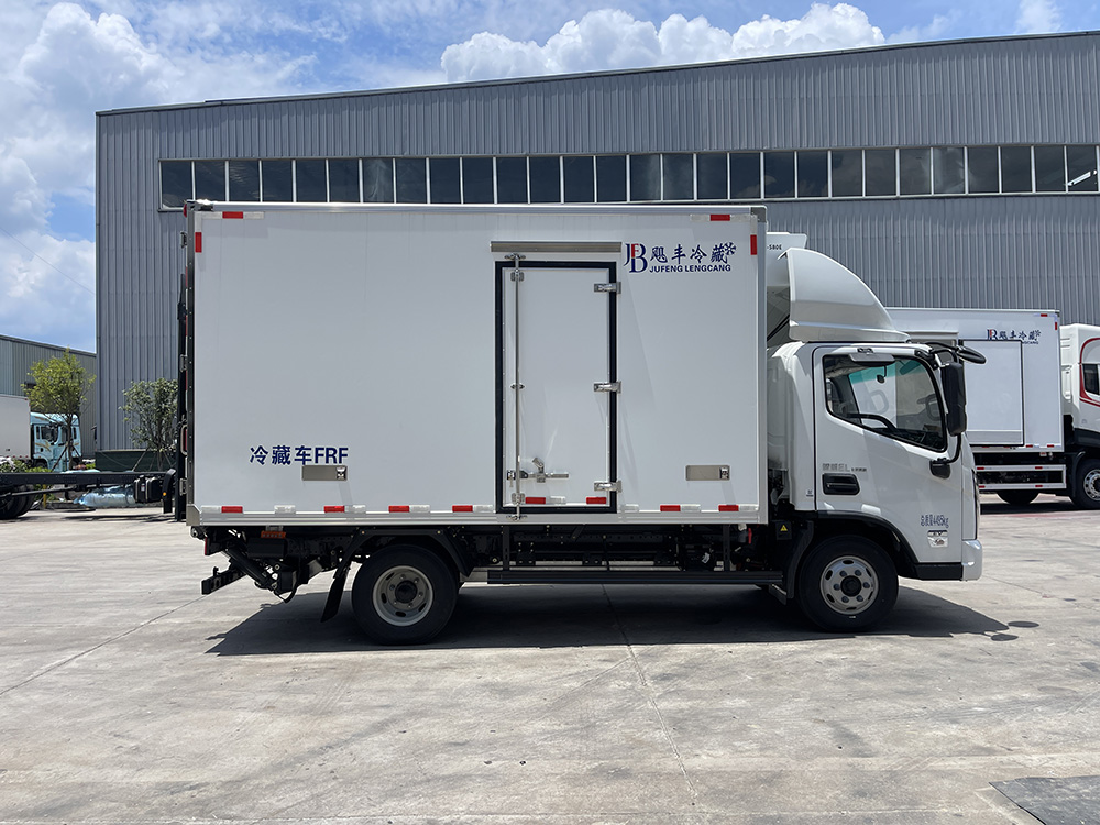 （厢长4.1M）福田奥铃智蓝纯电动冷藏车