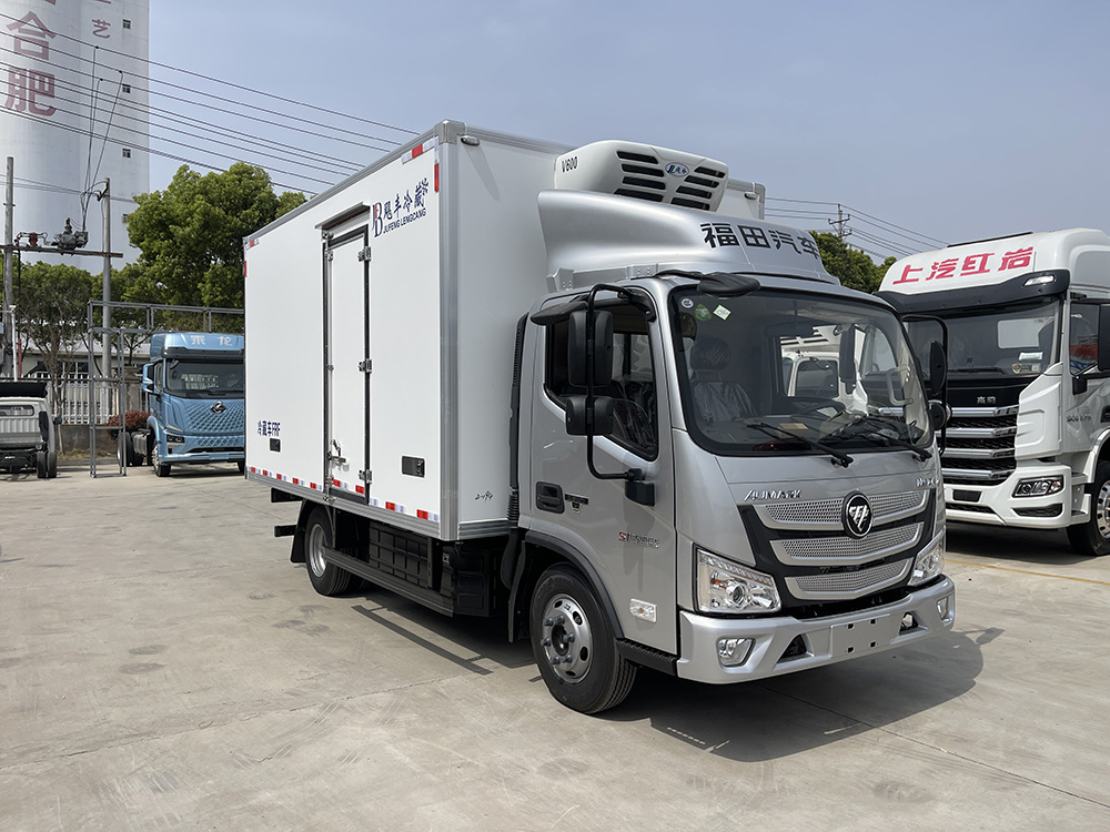 （厢长4.1M）福田欧马可天然气冷藏车