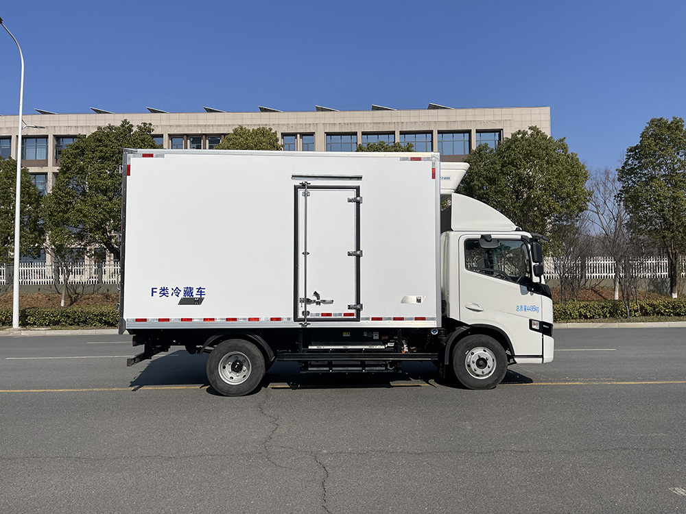（厢长4.1M）吉利纯电动冷藏车