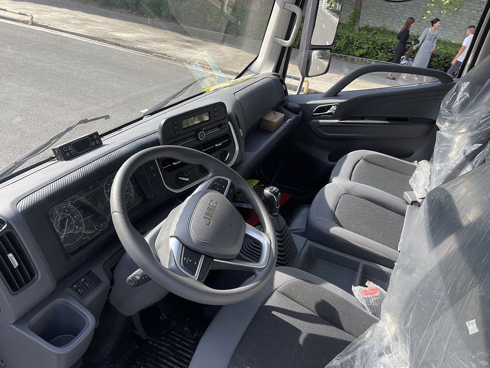 （厢长4.1M）江铃凯运冷藏车