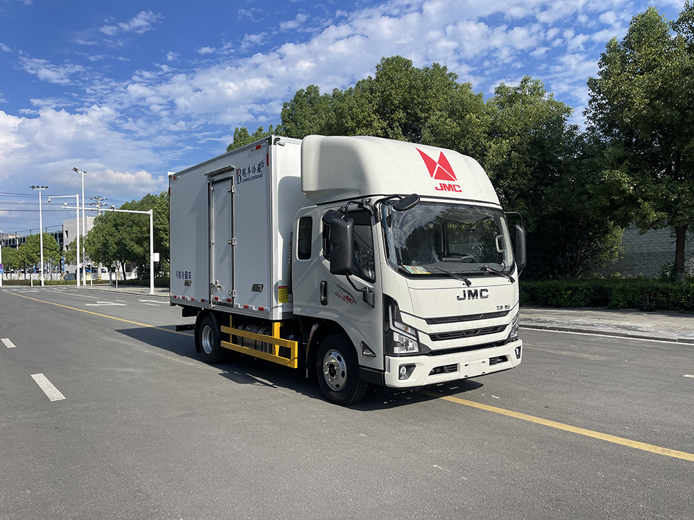 （厢长4.1M）江铃凯运冷藏车
