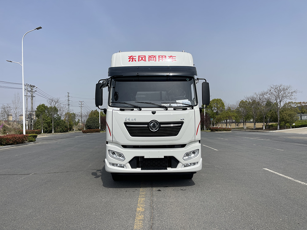 （厢长6.8M）东风天锦PLUS冷藏车