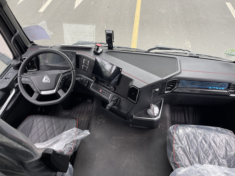 （厢长6.8M）重汽汕德卡G5S冷藏车