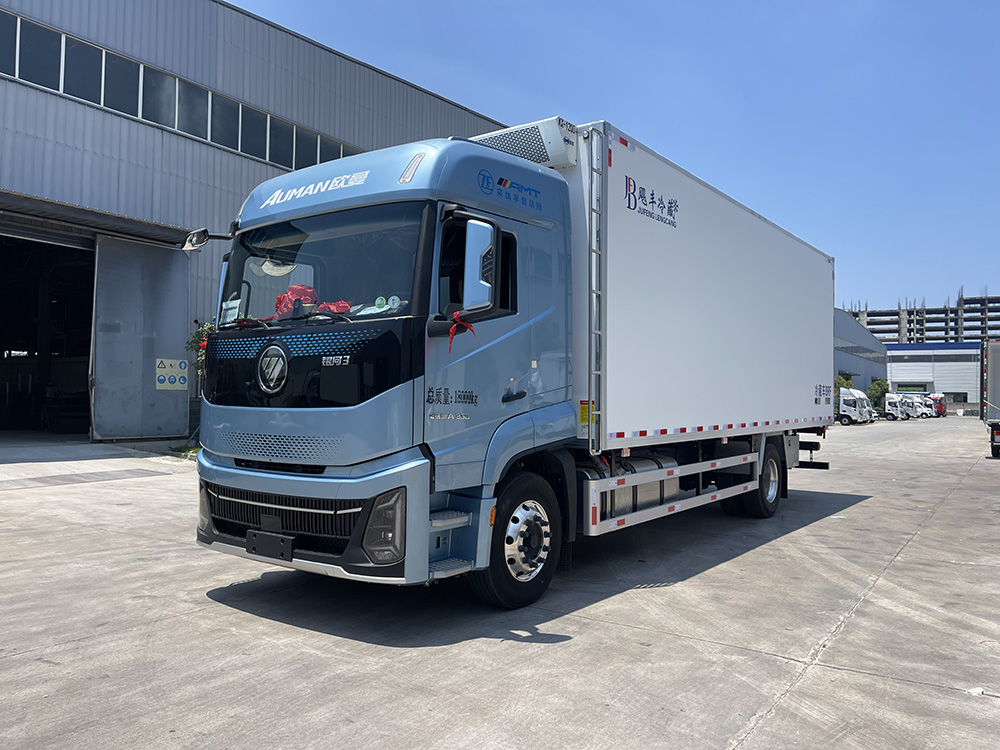 （厢长7.8M）福田银河3冷藏车
