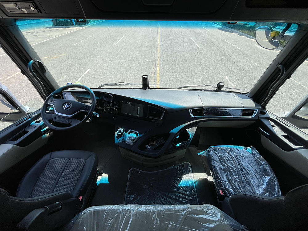 （厢长9.4M）福田欧曼EST冷藏车