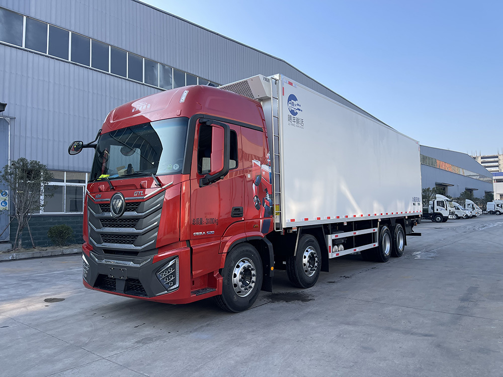 （厢长9.4M）福田欧曼GTL前四后八冷藏车