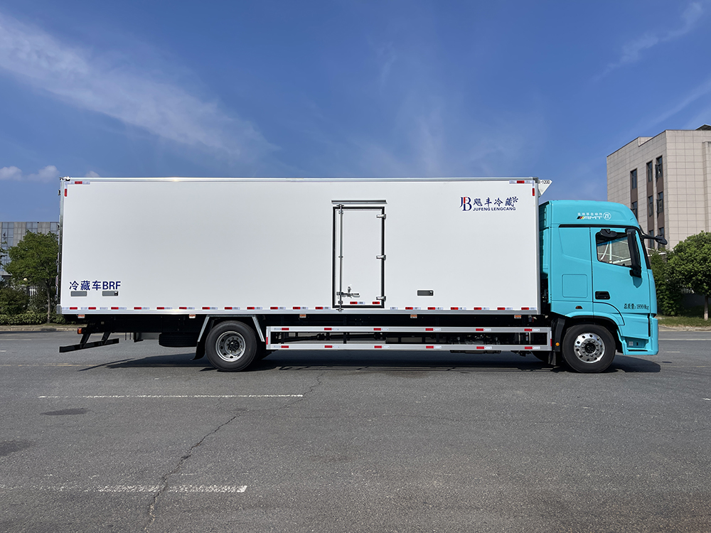 （厢长9.6M）单桥福田欧曼GTL冷藏车