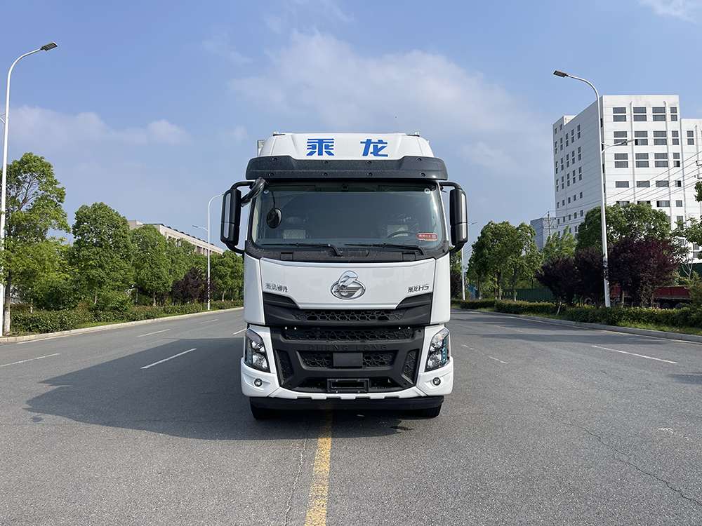 （厢长9.6M）单桥柳汽乘龙H5冷藏车