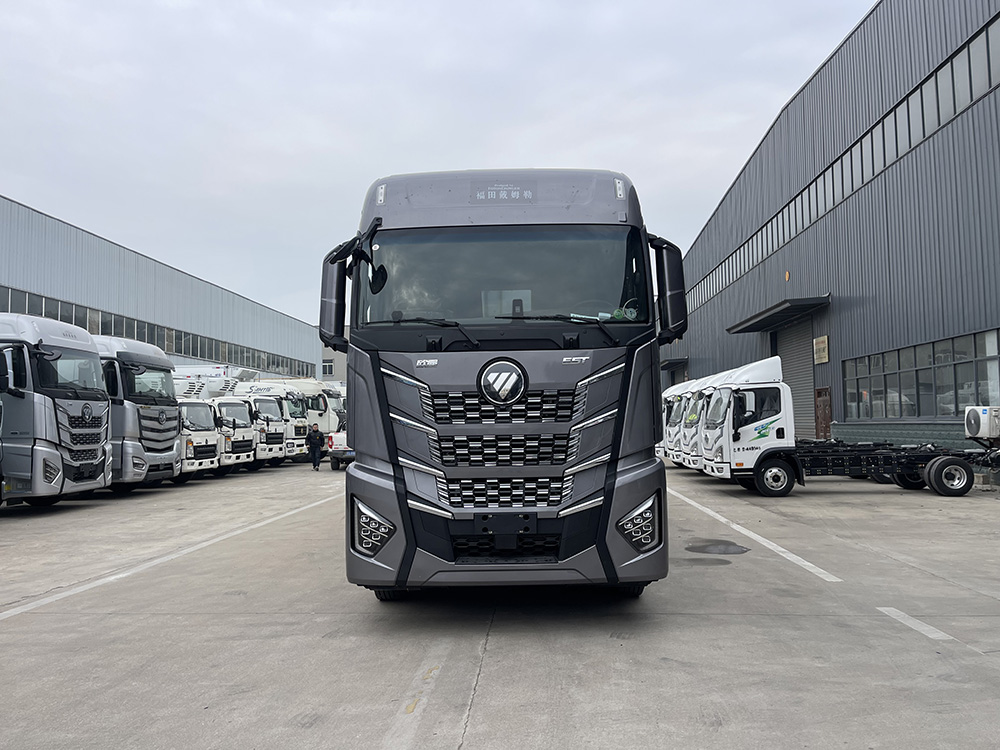 （厢长7米8）福田欧曼EST三轴鲜活水产品运输车