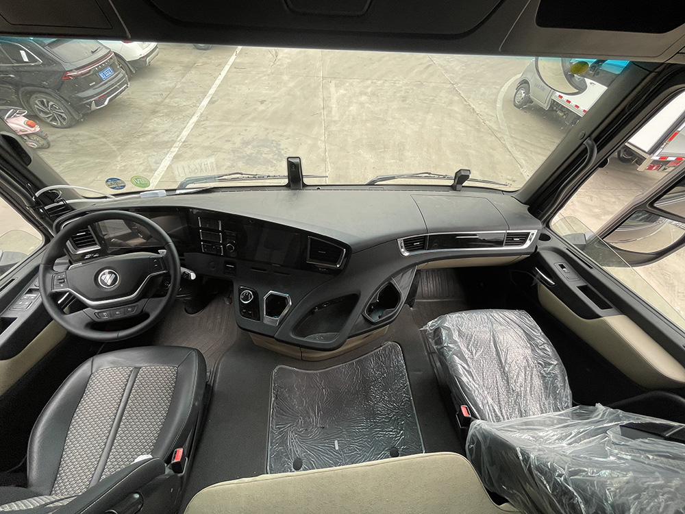 （厢长7米8）福田欧曼EST三轴鲜活水产品运输车