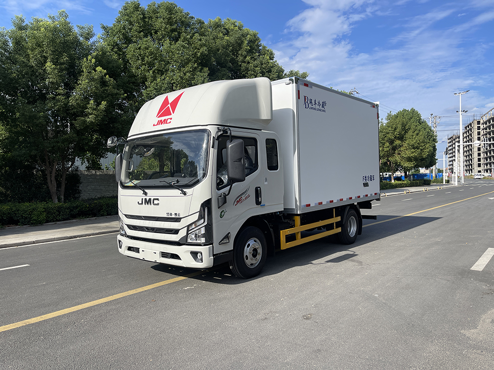 江铃顺达4.2米冷藏车多少钱一辆